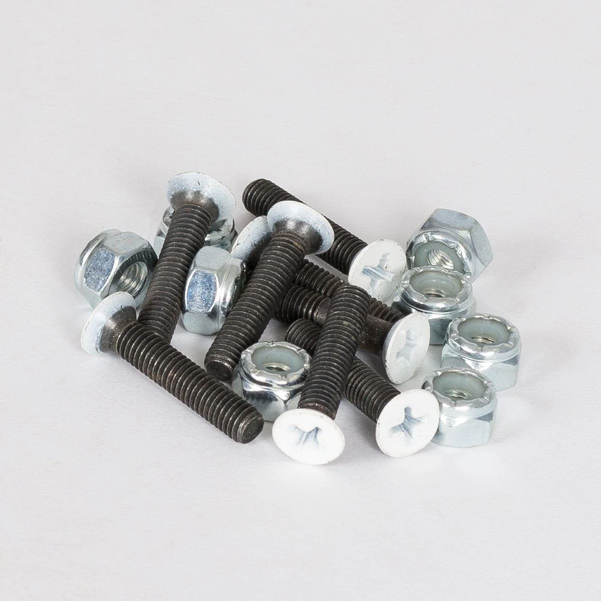 Bones Vato Hardware Phlillips Truck Bolts x8 Black 1 Inch