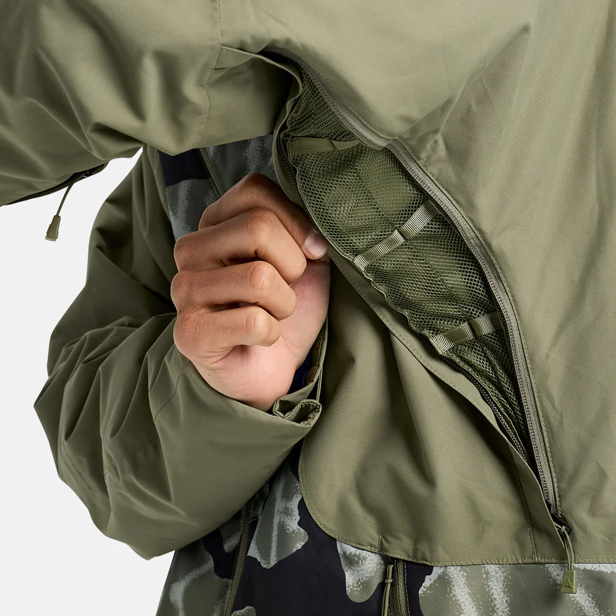 Burton Reserve 2L Insulated Snow Jacket Graffiti Camo/Forest Moss - Image 3