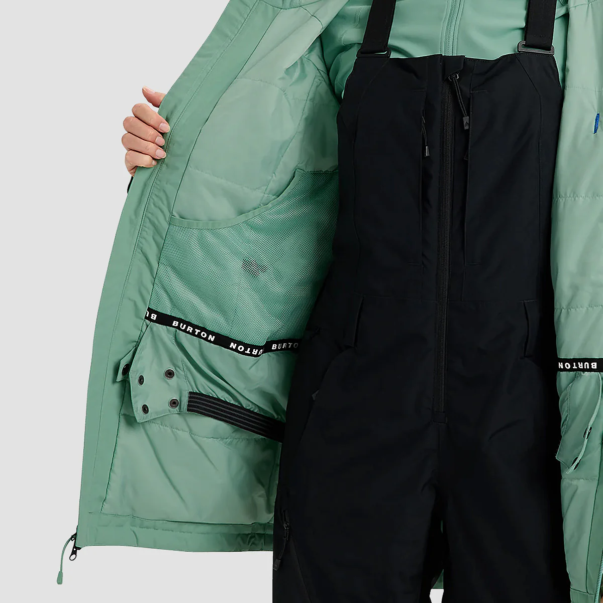 Burton Reserve 2L Insulated Snow Jacket True Black/Soft Sage - Womens - Image 3