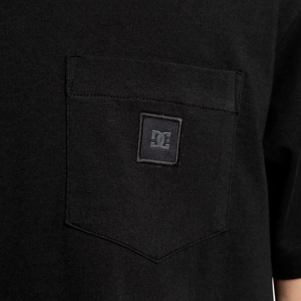 DC 1994 T-Shirt Black - Image 2