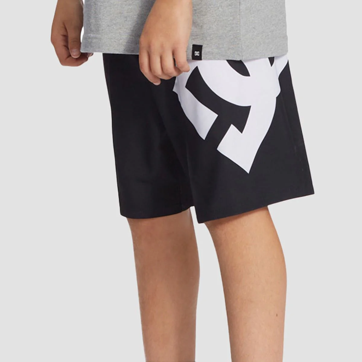 DC Lanai 17" Boardshorts Black - Kids - Image 2