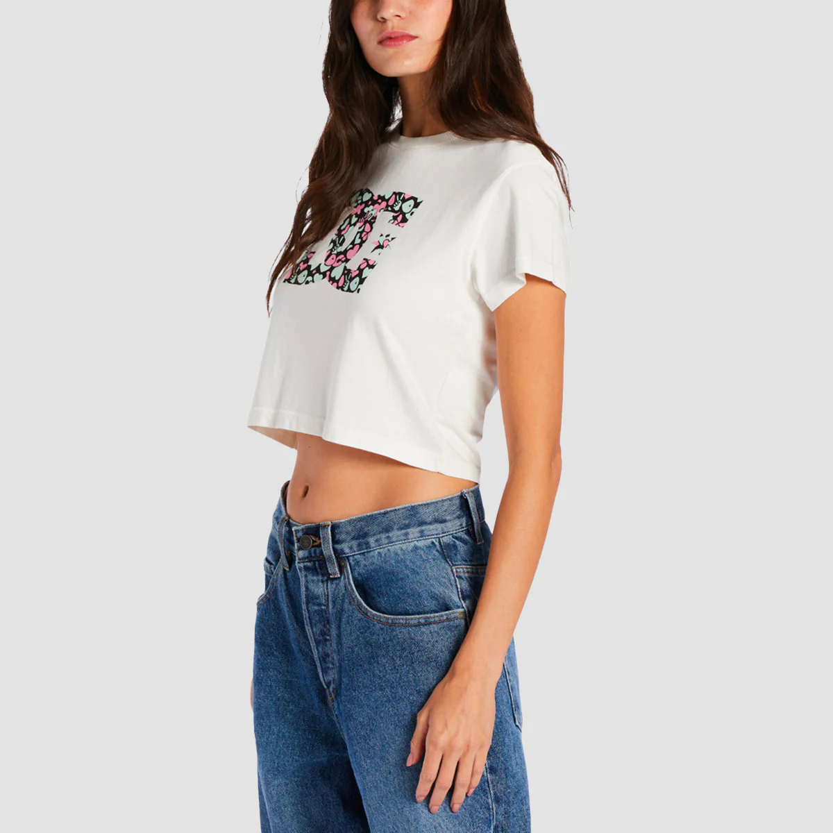 DC Star Fill Cropped T-Shirt Lily White Enzyme Wash - Womens - Image 2