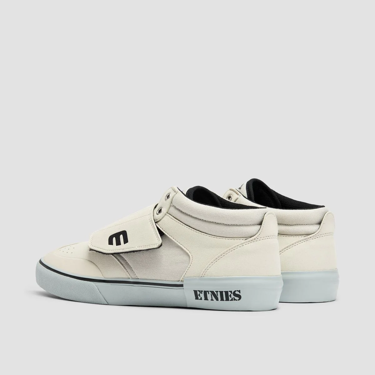 Etnies Andy Anderson Mid Top Shoes - White/Grey - Image 3