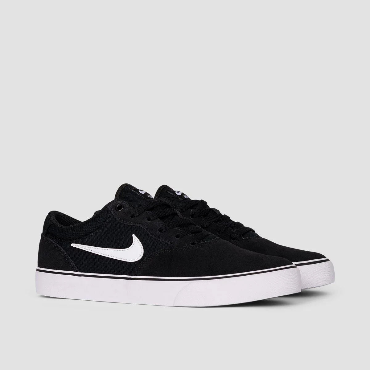 Nike SB Chron 2 Shoes - Black/White/Black - Image 2