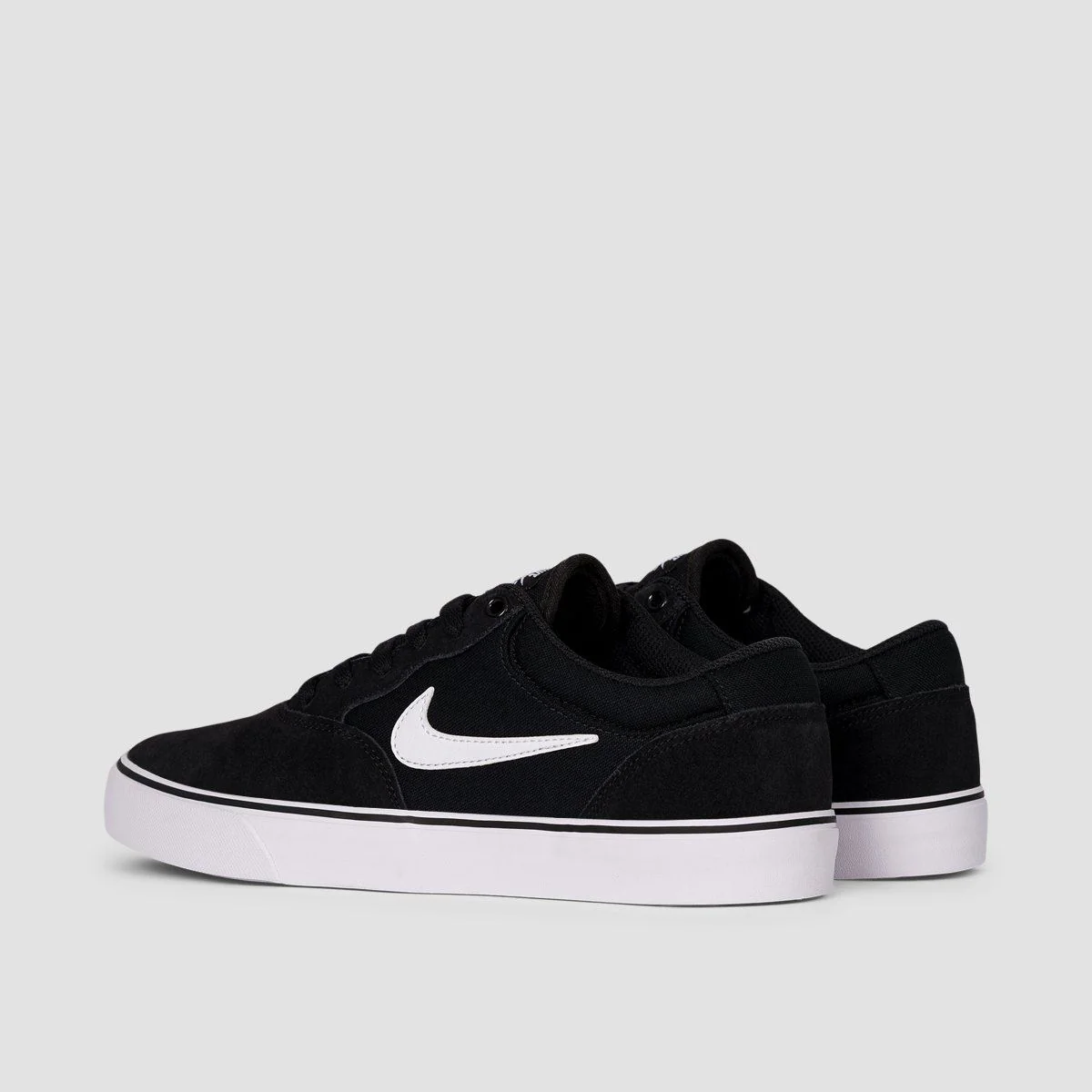 Nike SB Chron 2 Shoes - Black/White/Black - Image 3
