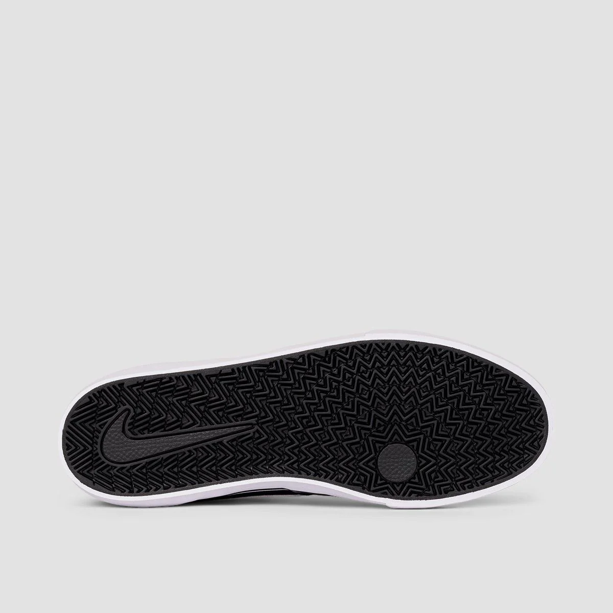 Nike SB Chron 2 Shoes - Black/White/Black - Image 5