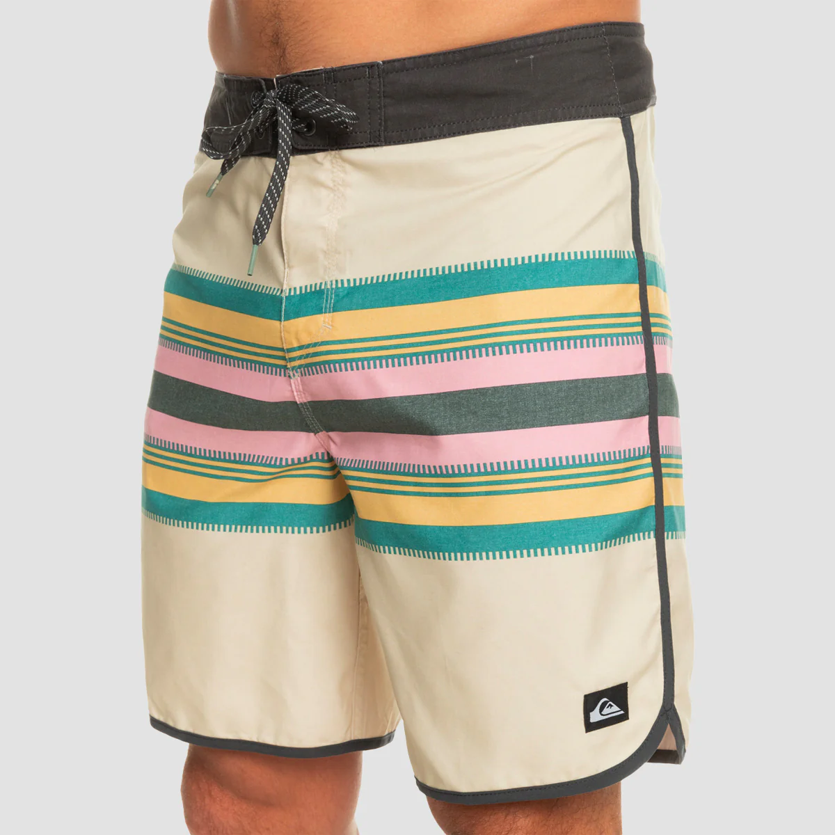 Quiksilver Everyday Scallop 19" Boardshorts Birch - Image 3