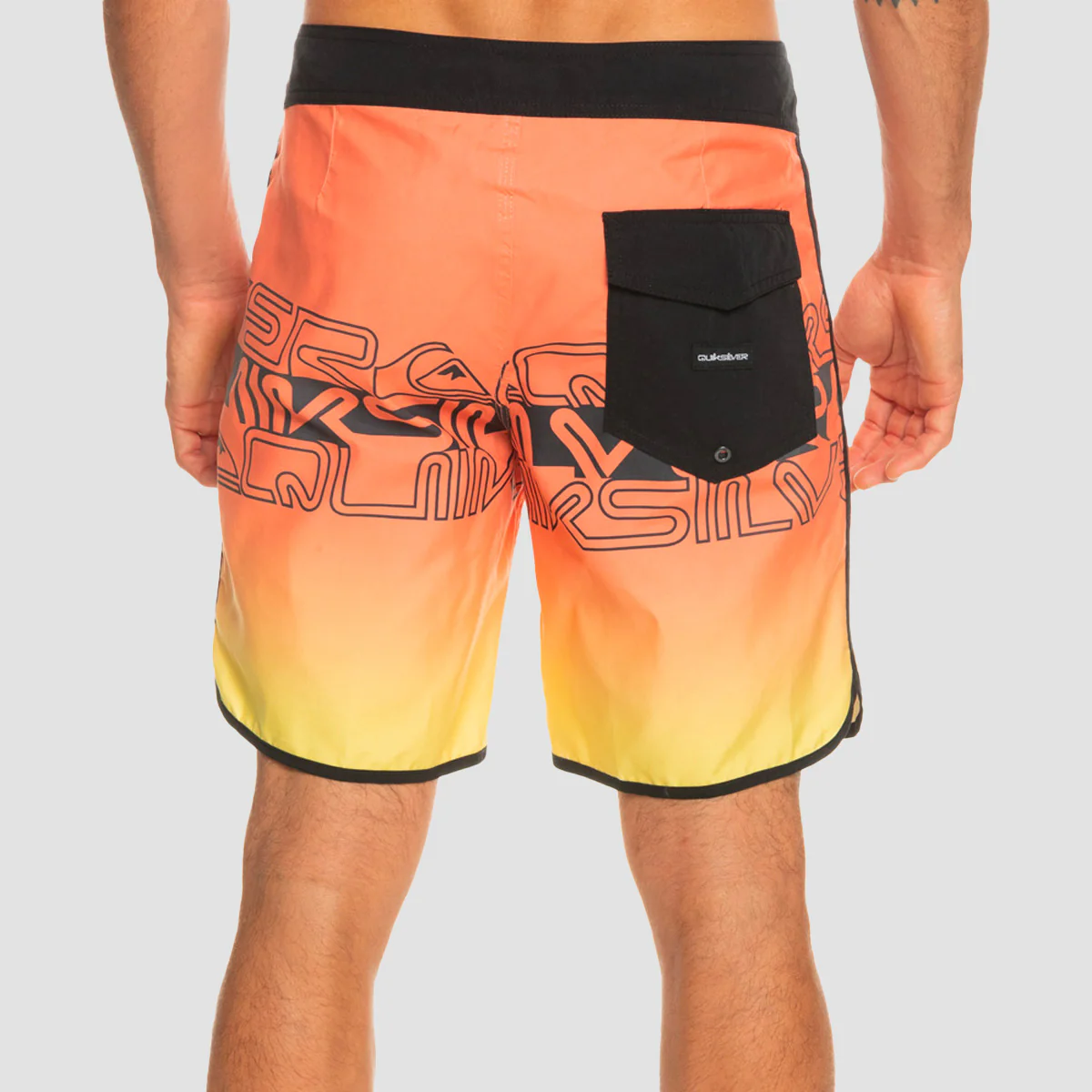 Quiksilver Everyday Scallop 19" Boardshorts Fresh Salmon - Image 2