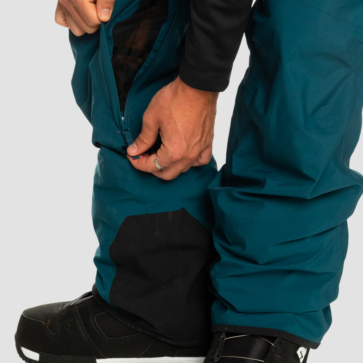 Quiksilver Forever Stretch Gore-Tex Snow Pants Majolica Blue - Image 3