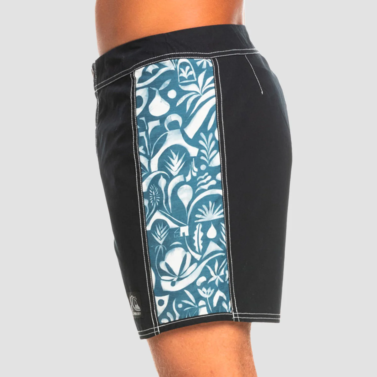 Quiksilver Original Arch Blank Canvas 16" Boardshorts Javier Mendizabal Black - Image 2