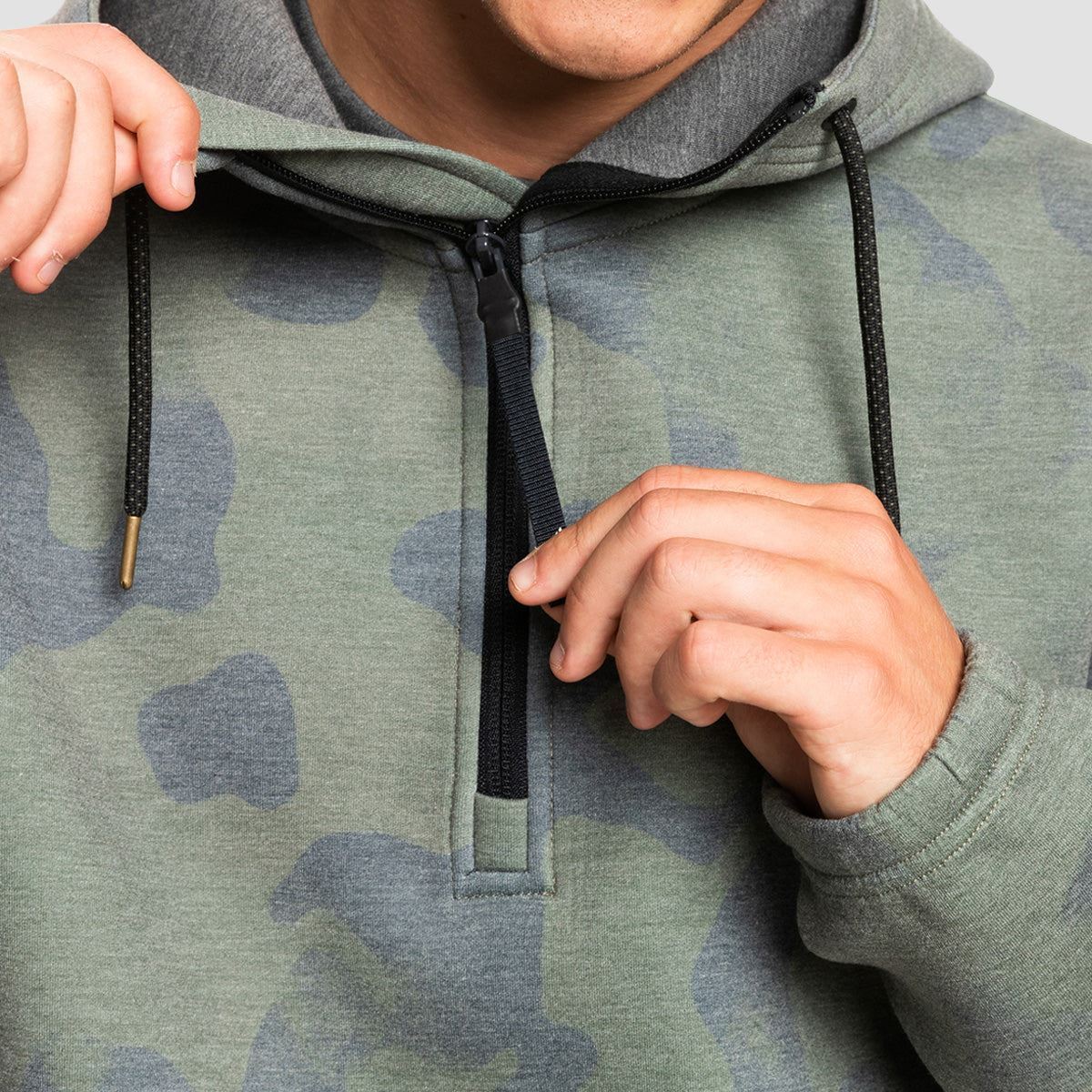Quiksilver Shredder Half Zip Pullover Snow Hoodie Fade Out Camo - Image 3