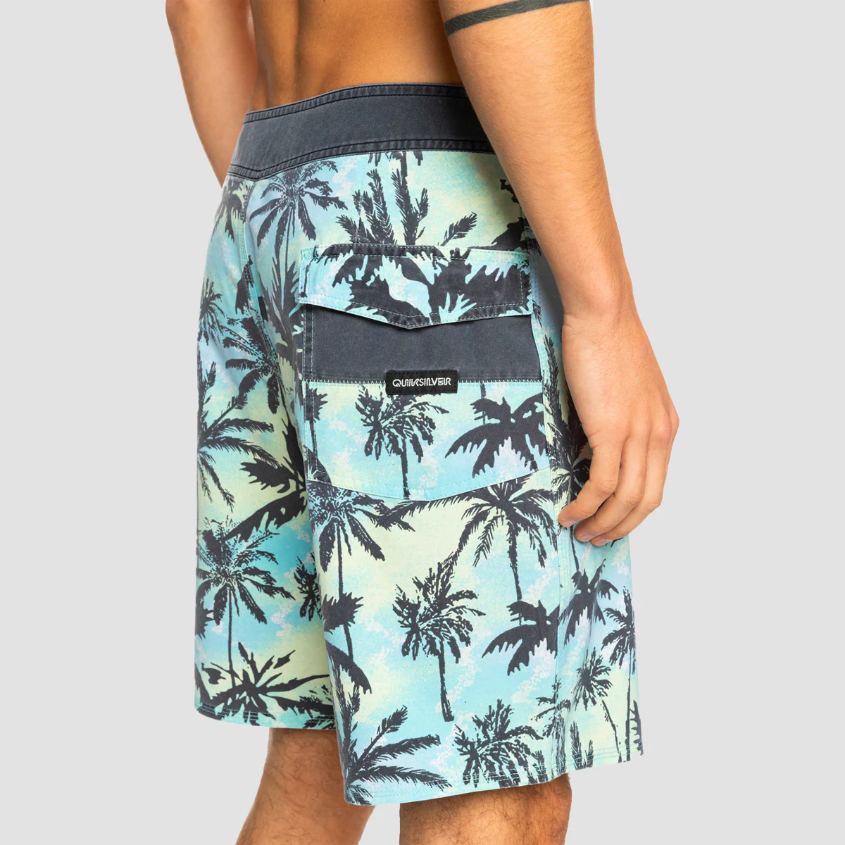 Quiksilver Surfsilk Washed 18" Boardshorts Buttercup - Image 3