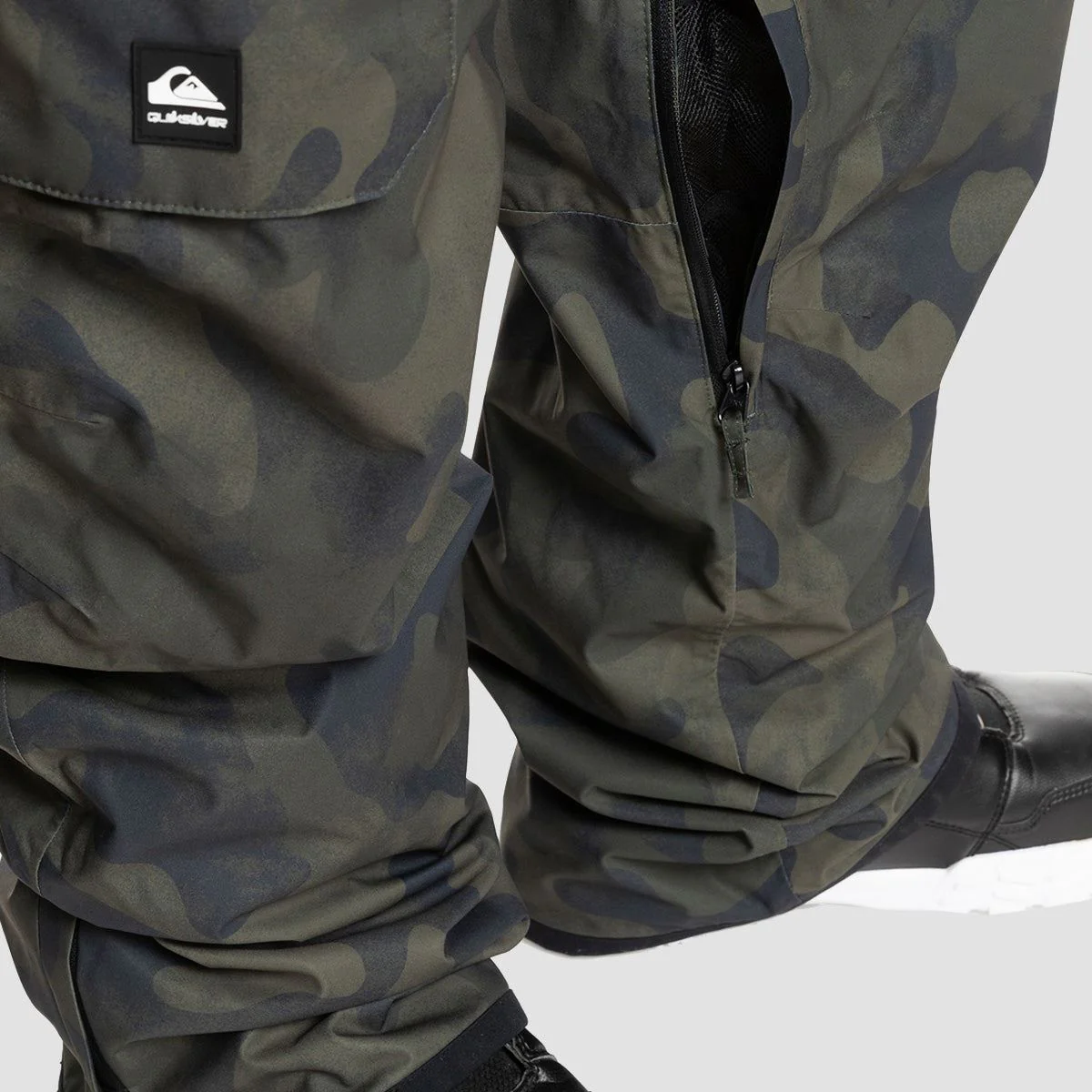 Quiksilver Utility Snow Bib Pants Fade Out Camo - Image 6