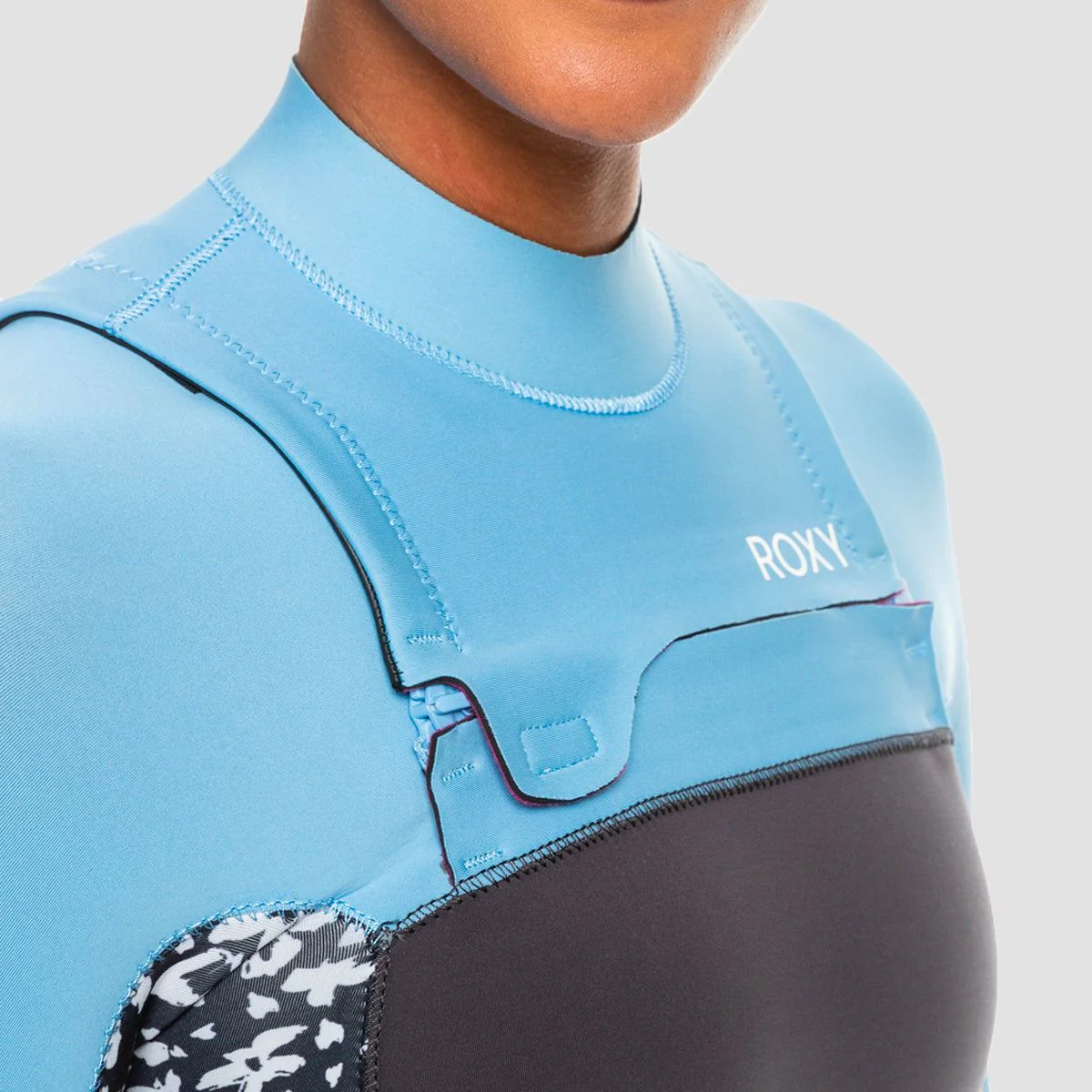 Roxy Swell Series 4/3mm Chest Zip Wetsuit Jet/Boy Blue - Womens - Image 3