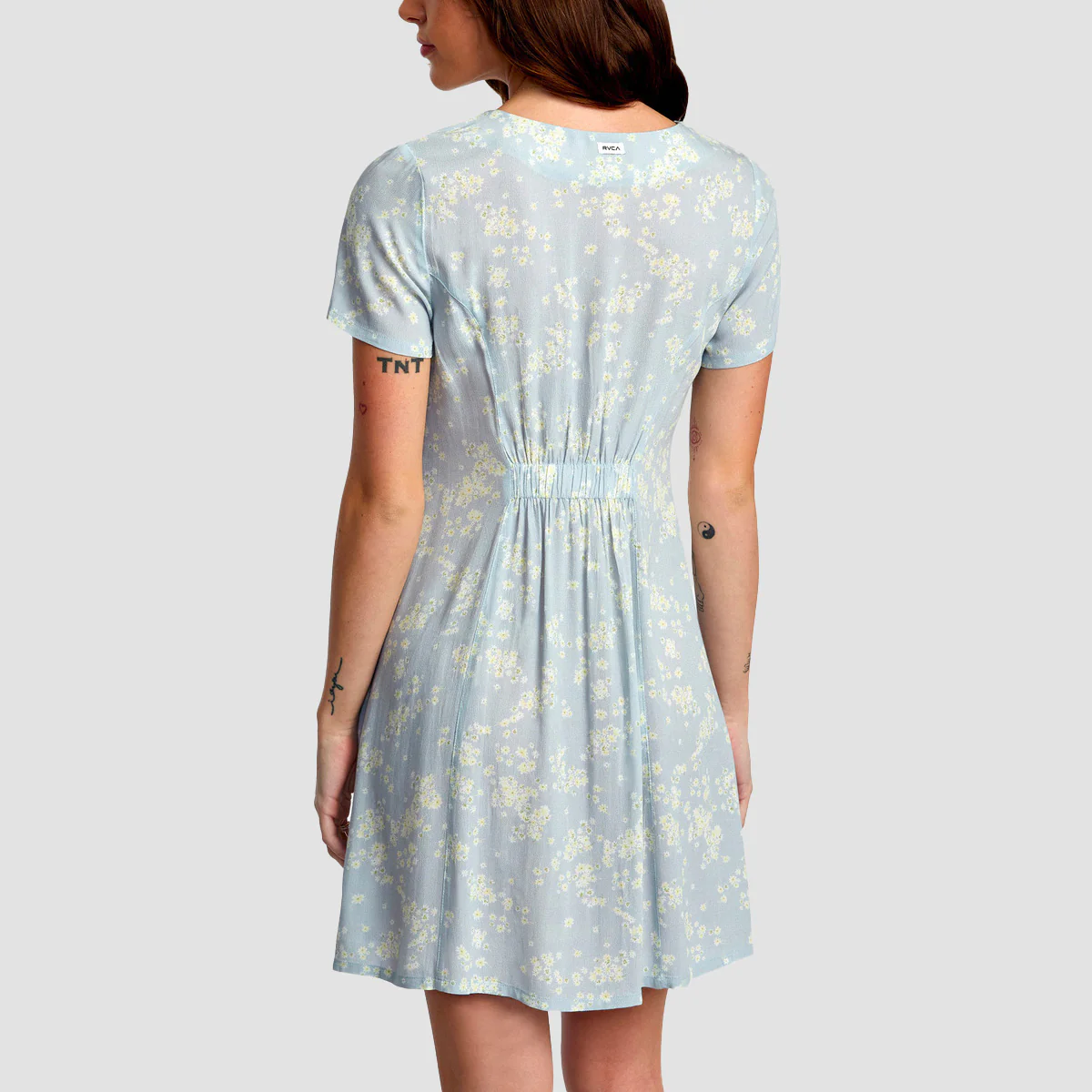 RVCA Understated Buttoned Dress Shore - Womens - Image 2