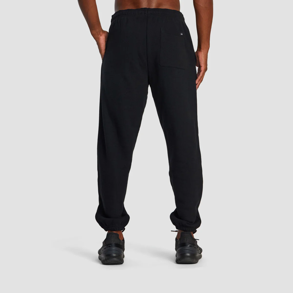 RVCA VA Essential Sweatpants Black - Image 2