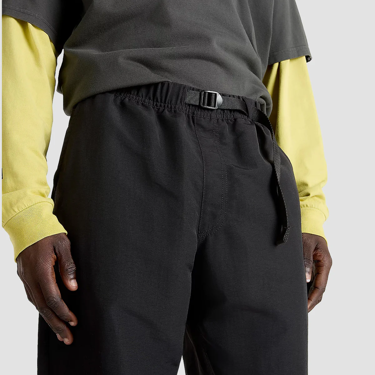 Vans MTE Range Nylon Loose Tapered Trousers Black - Image 3