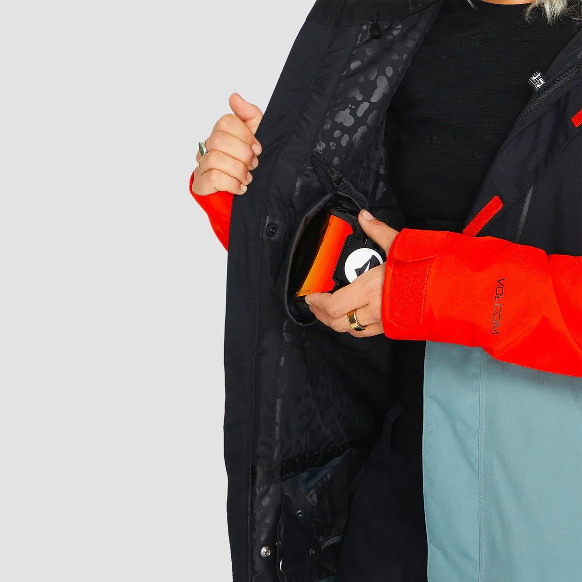 Volcom Aris Ins Gore-Tex Snow Jacket Green Ash - Womens - Image 2