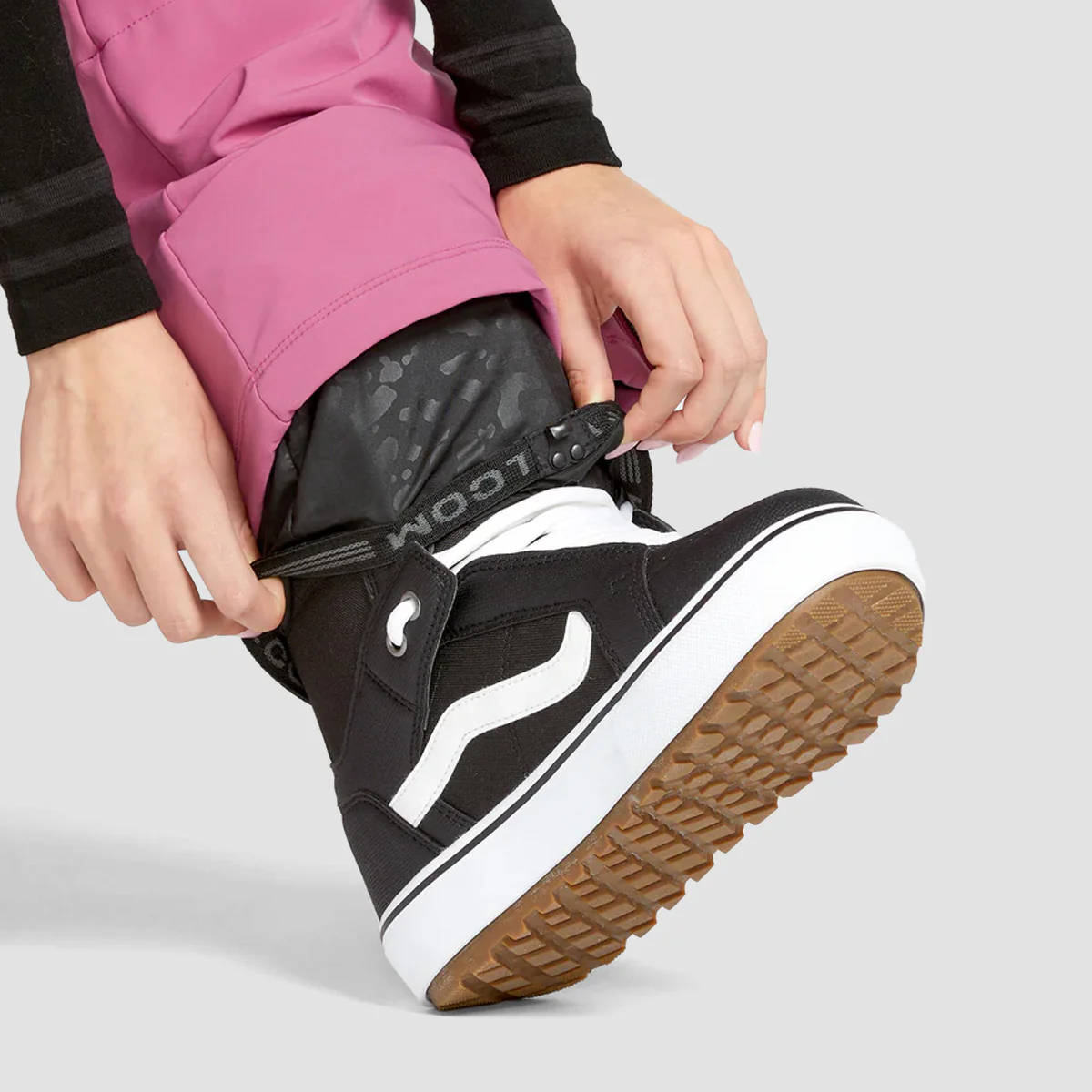 Volcom Battle Stretch 15K Snow Pants Blurred Violet - Womens - Image 3