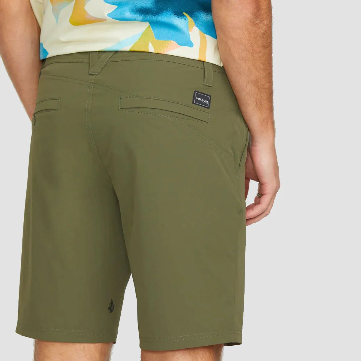 Volcom Frickin Cross Shred 20" Hybrid Shorts Wintermoss - Image 3