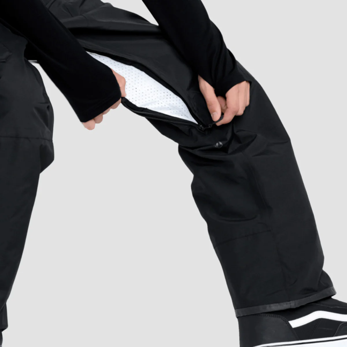 Volcom L Gore-Tex Snow Pants Black - Image 3
