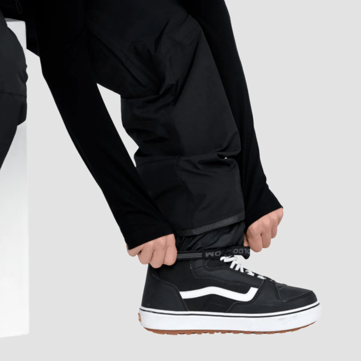 Volcom L Gore-Tex Snow Pants Black - Image 4