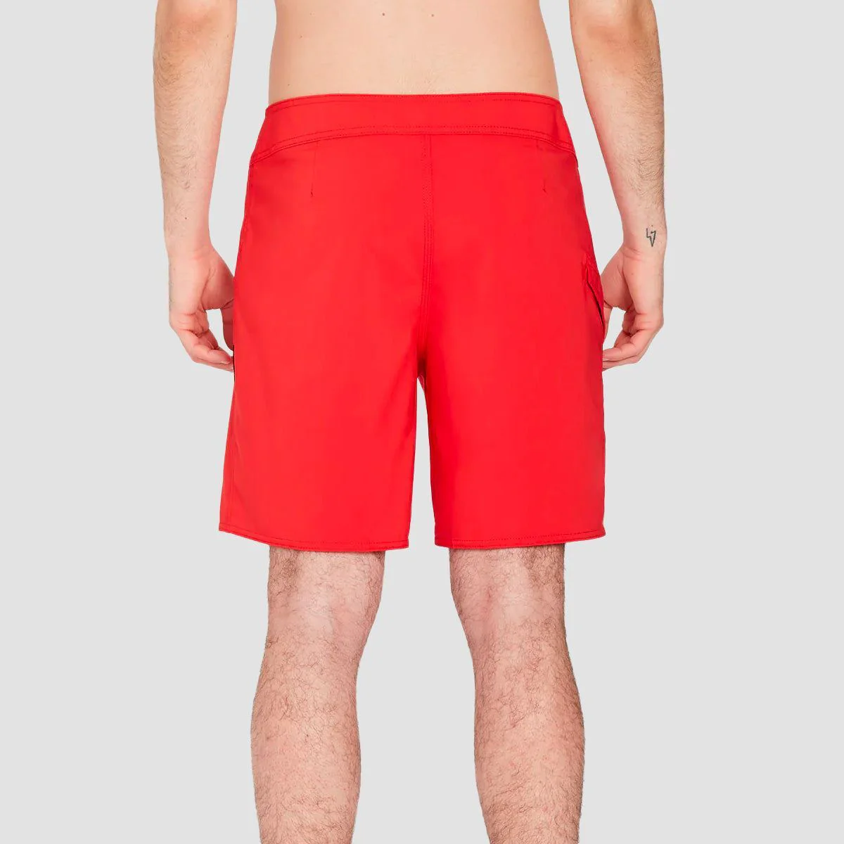 Volcom Lido Solid Mod 18" Boardshorts Ribbon Red - Image 2