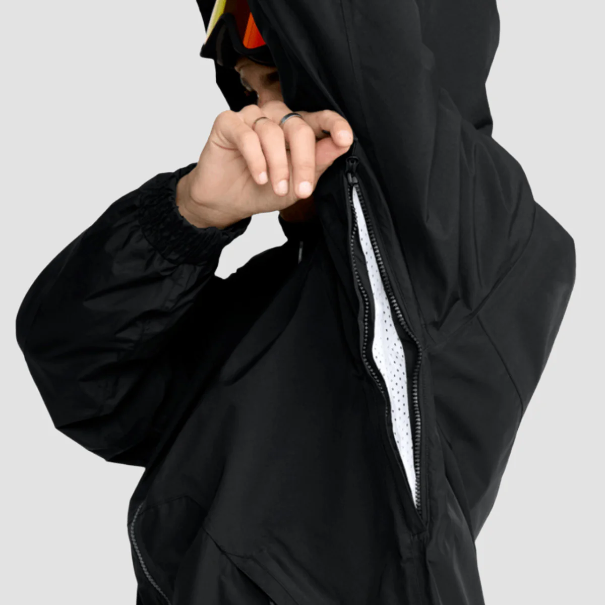 Volcom Longo Gore-Tex Snow Jacket Black - Image 3