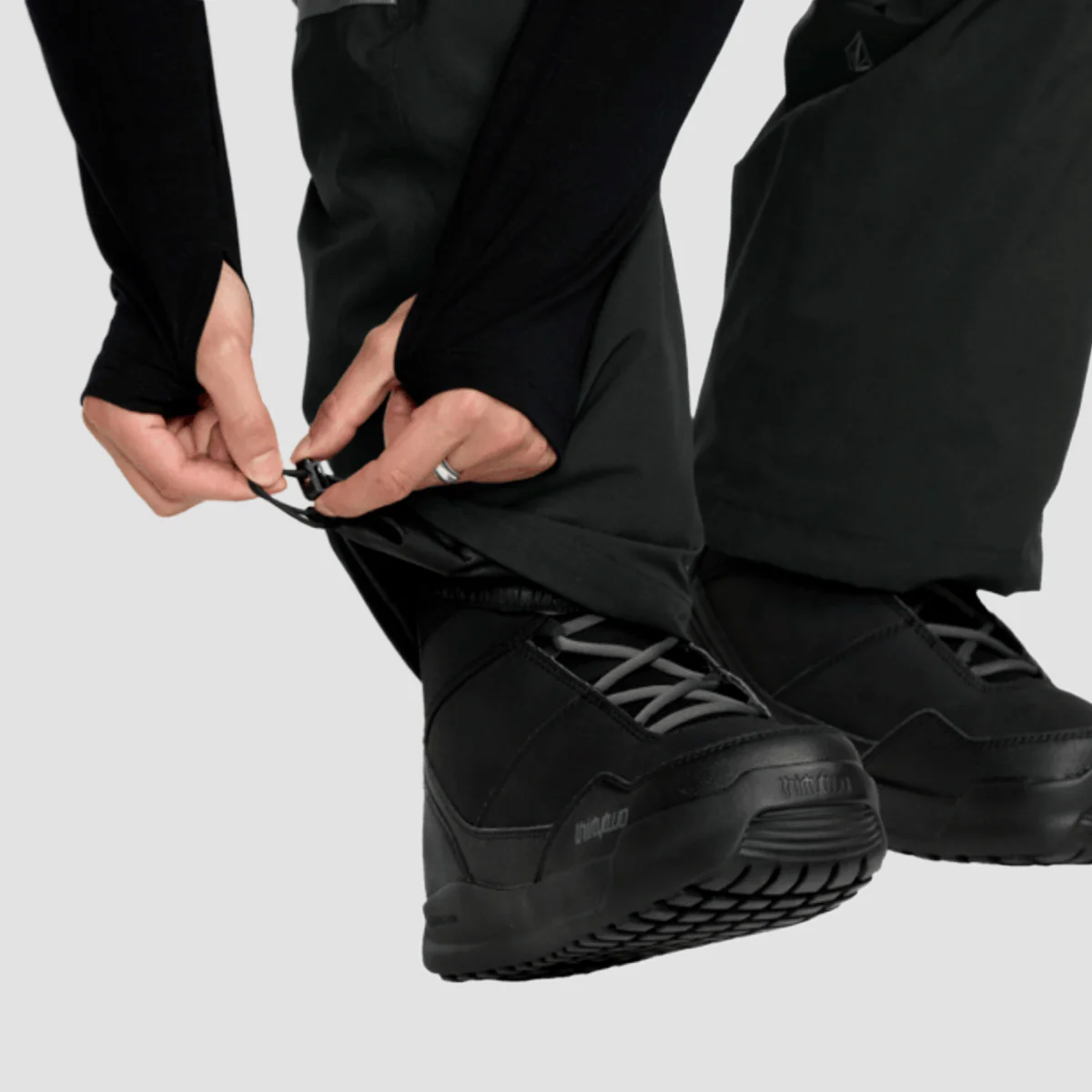 Volcom RNGE Stretch 30K Snow Pants Black - Image 4